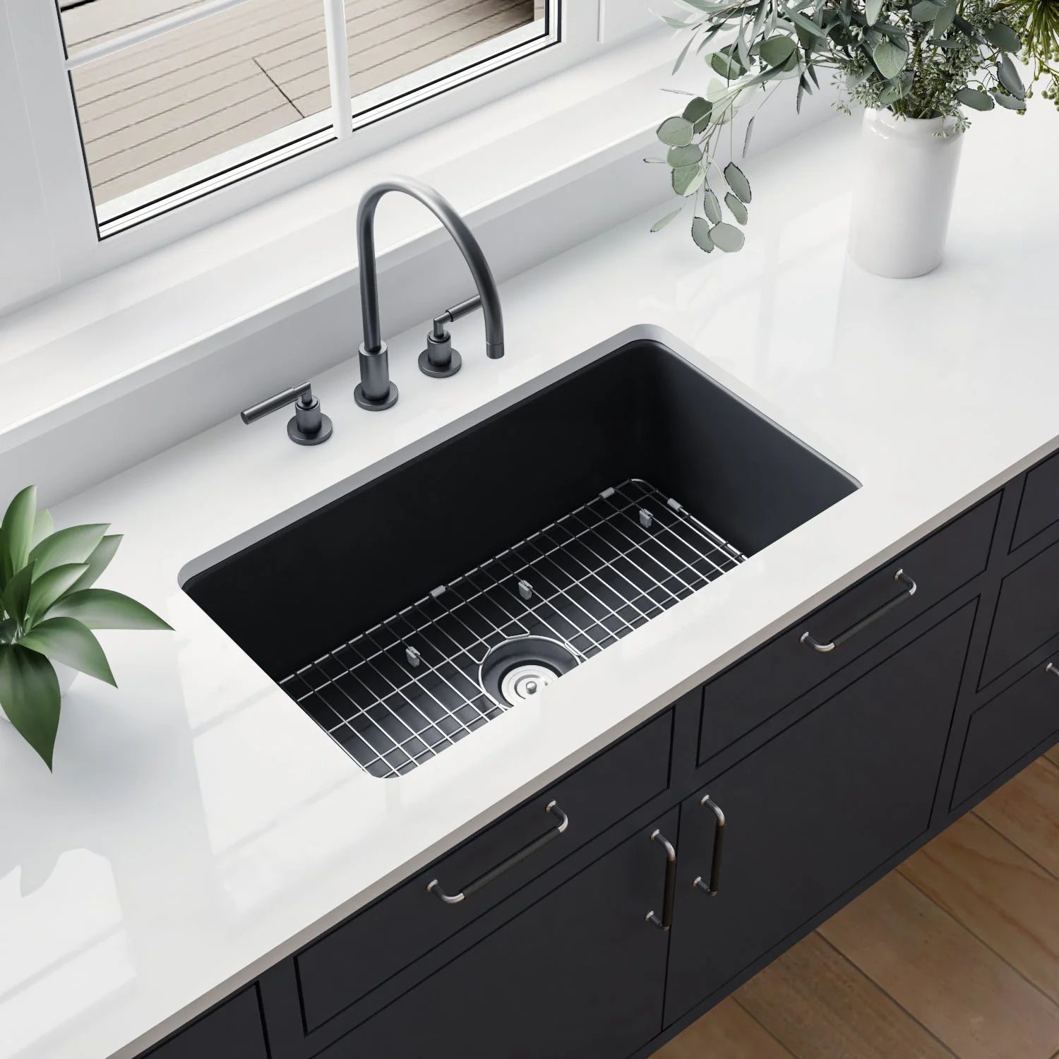 GLEN 31.89" L x 19.09" W  Rectangle Undermount Kitchen Sink, Easy-Cleaning - Image 4
